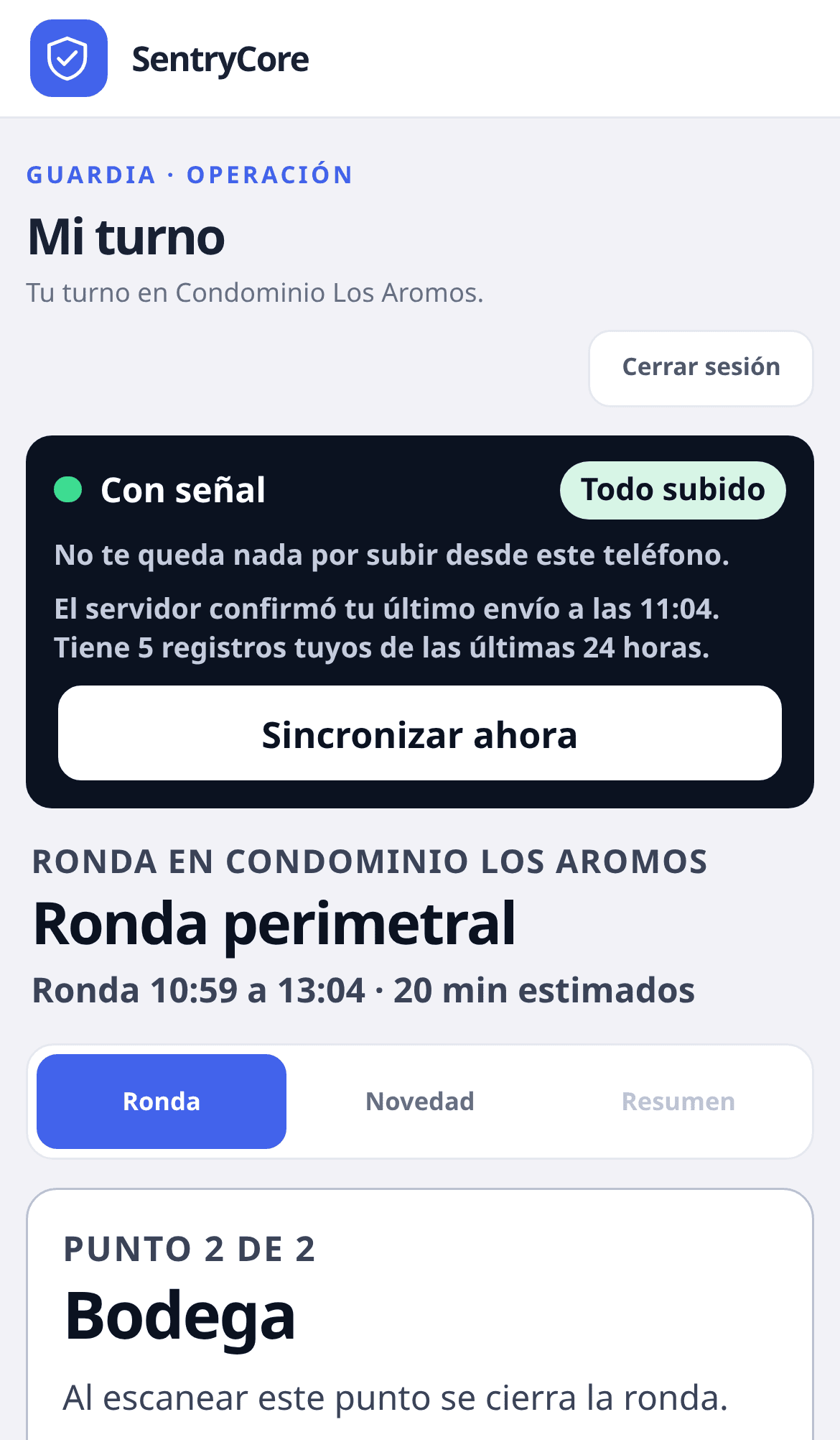 Pantalla del guardia en el tel&eacute;fono: estado de sincronizaci&oacute;n, ronda asignada y punto 2 de 2.